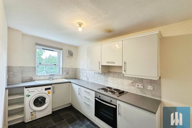 59, Northgate Lodge, West Yorkshire photo 2