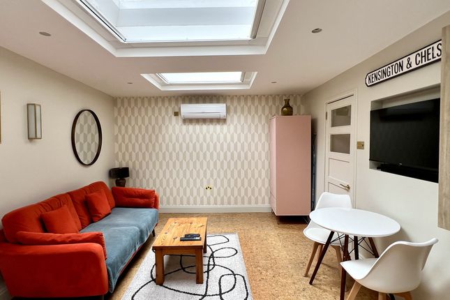 Flat 1a, 128, Talbot Road, London photo 2