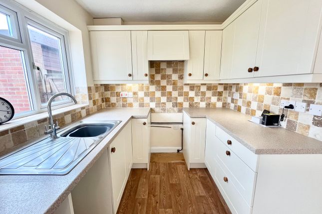 22, Lavender Grove, Bishops Hull, Taunton photo 3