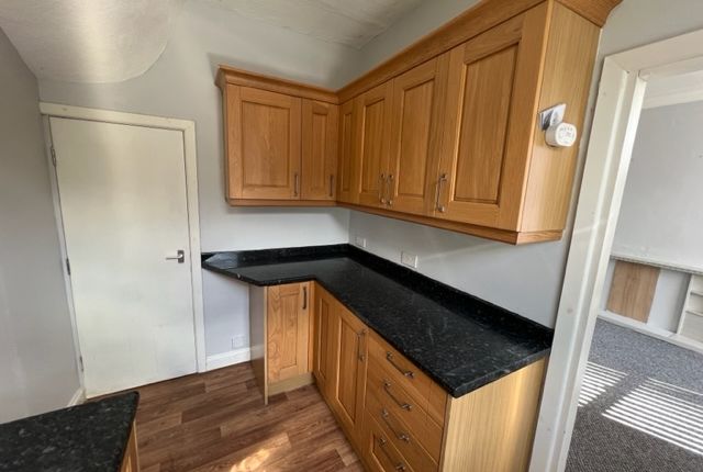 12, Rombalds Terrace Leeds photo 3