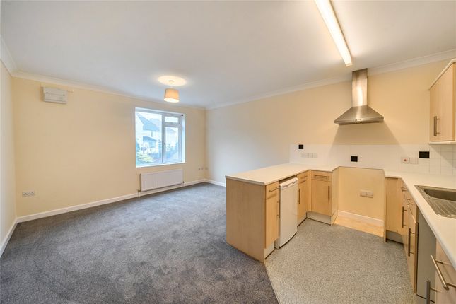Flat 3, 11, Pinewood Road, Devon photo 2