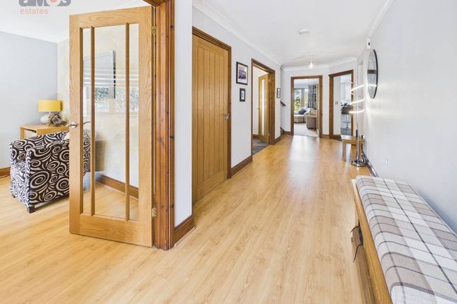 26 High Road, Hockley, Essex photo 3