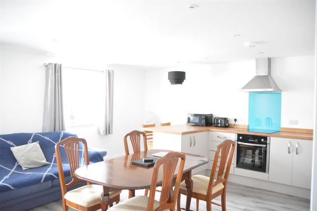 2 Bedroom Flat in PL25 5EW
