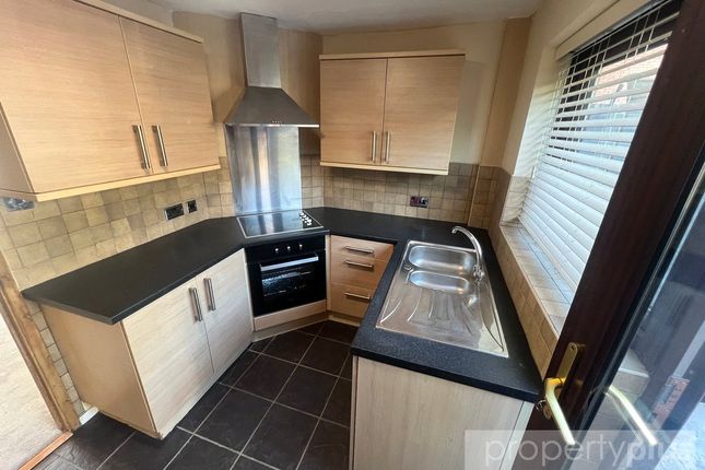 15, Tylchawen Close, Rhondda Cynon Taff photo 3