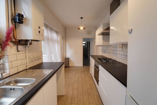 Thumbnail Terraced house to rent in Lavender Road, Leicester