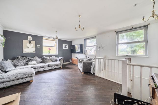 Flat 7, Churchill Court, Orpington photo 2