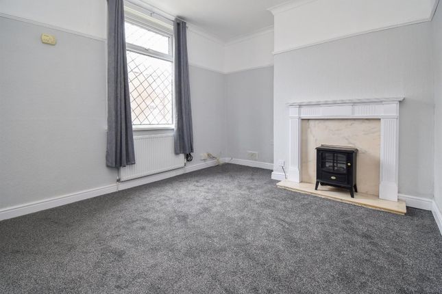 10, Woodbine Street, Ossett photo 2