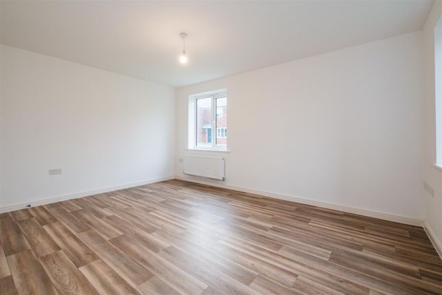 10, Central Avenue, Middlesbrough photo 4