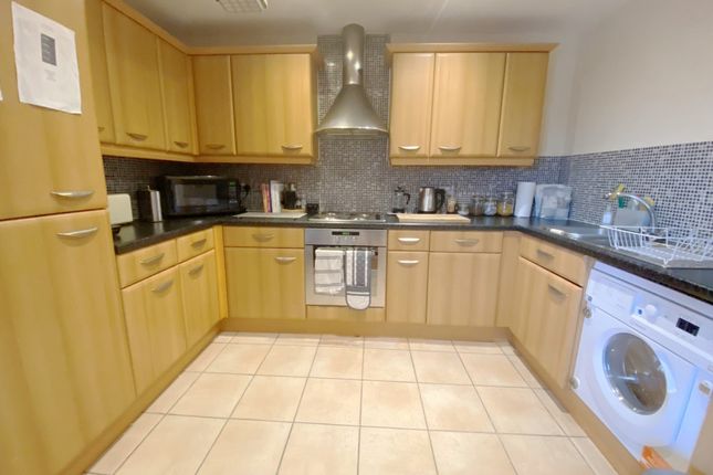 21, Weavers Court, Chorley photo 3