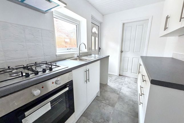 30, Station Avenue South, Houghton Le Spring photo 3