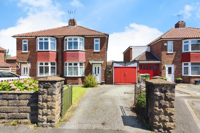 Thumbnail Property for sale in Woodhouse Grove, York