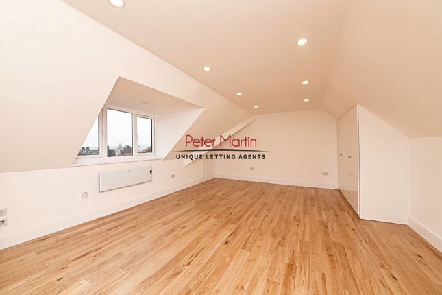 Studio to rent in Finchley Road, Temple Fortune