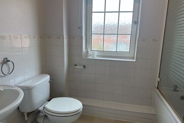 21, Spurcroft, Luton photo 5