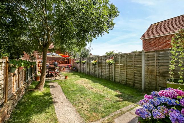 19, Highfield Road, Wiltshire photo 2