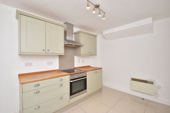 49, Elmgrove Road, Weybridge photo 4