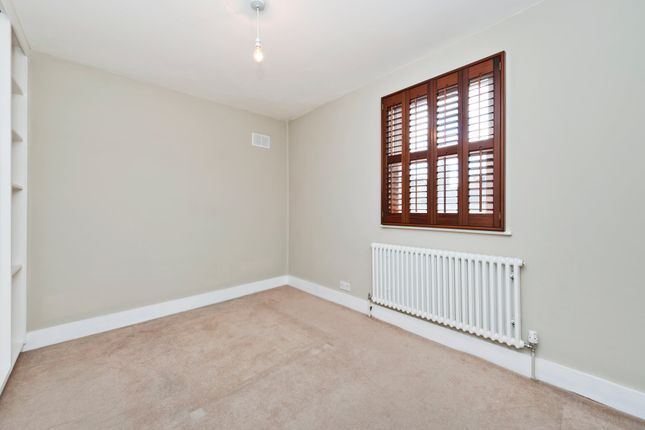 Lordship Lane, East Dulwich photo 4