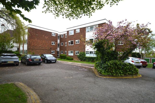 Thumbnail Flat to rent in Lemsford Road, St Albans