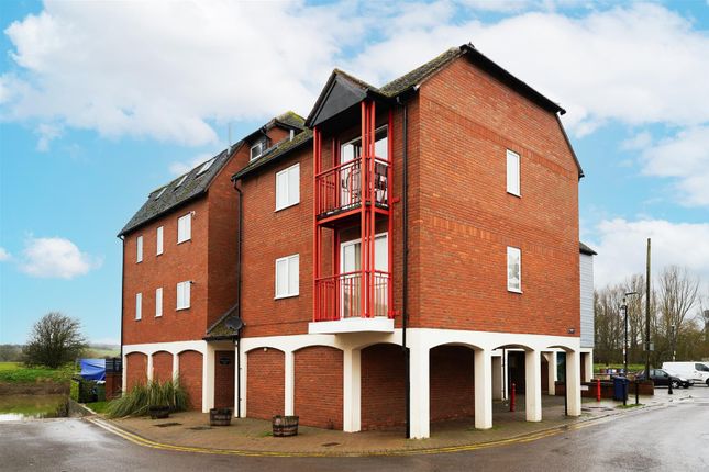 Flat for sale in Shakespeare Court, Back Of Avon, Tewkesbury