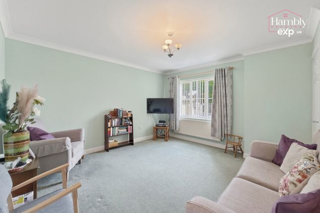28, Nant Y Garn, Newport photo 4