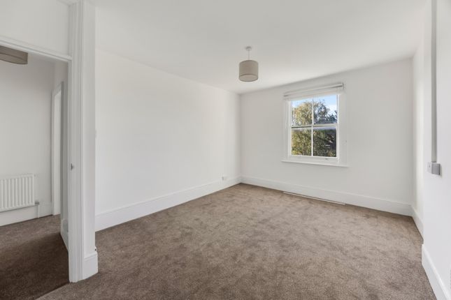 Second Floor Flat 101, Randolph Avenue, London photo 4