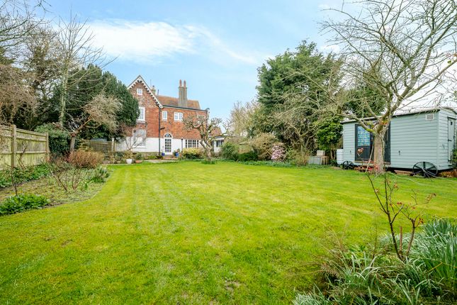 Stone House, Cade Street, Heathfield photo 2