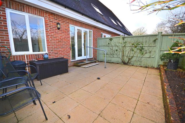 8, Princes Court, Dorchester photo 3