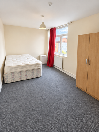 54, Churchill Place, Harrow photo 3