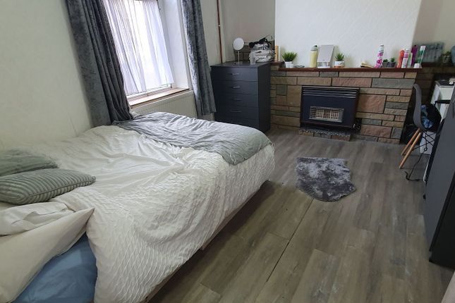 63 Cathays Terrace, Cardiff photo 2