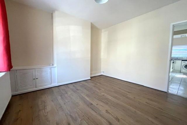 10, Newton Street, Mansfield photo 2
