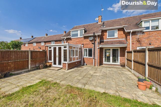 45 Littleton Crescent, Stafford photo 4