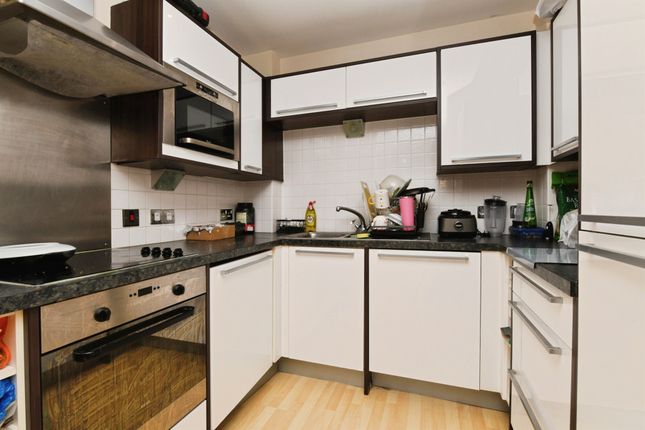 Flat 20, Wells Crescent, Marconi Plaza, Chelmsford photo 2