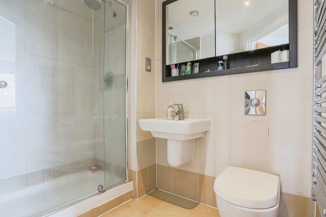 Flat for sale in Clarence House, The Boulevard, Leeds, West Yorkshire