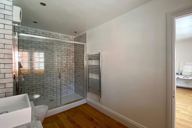 En Suite Shower Room