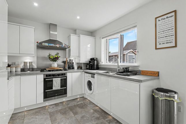 6 Kilchurn Grove, Glasgow photo 3