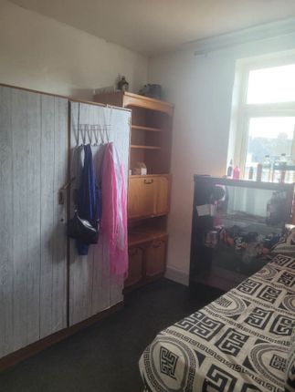Alder Crescent, Luton photo 4
