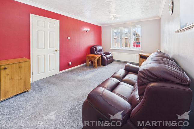 4, Oakwell Drive, Doncaster photo 4