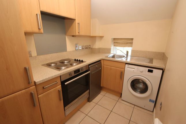 41, The Hawthorns, Flitwick photo 3
