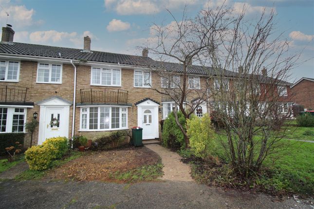 Property to rent in Lyndhurst Close, Crawley, West Sussex.