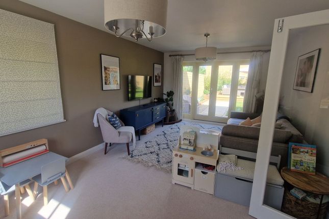 1a Morecombe Way, Fairford photo 4