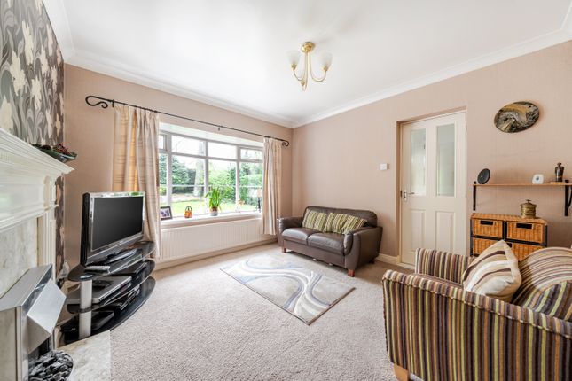 38, OAKWOOD LANE, LEEDS photo 4