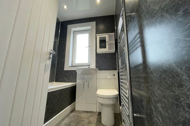 13, Mansfield Avenue, Alloa photo 2