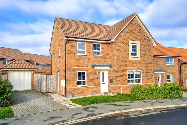Thumbnail Detached house for sale in Meadow Place, Harrogate