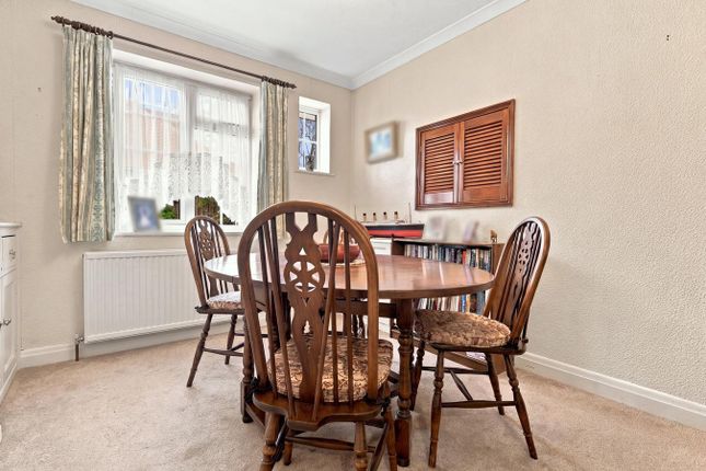 Raffin Close, Knebworth photo 4