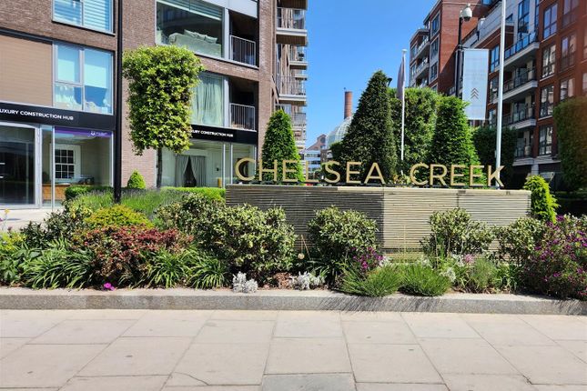 Flat to rent in Park Street, Chelsea, London
