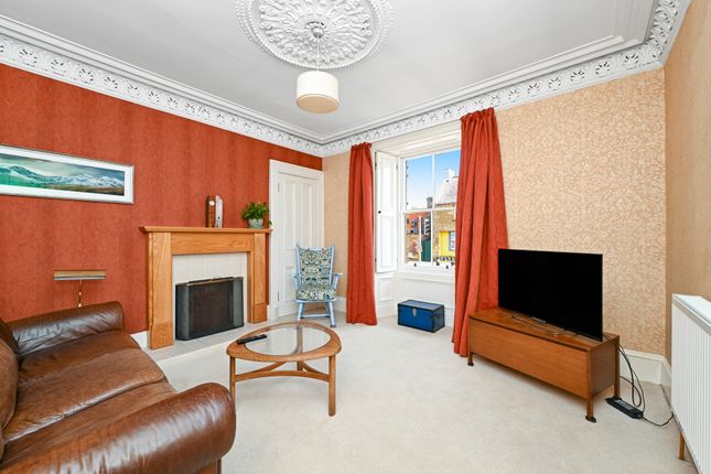 158, Main Street, Pathhead photo 3