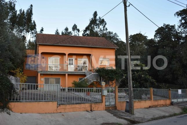 Detached house for sale in Aguda, Figueiró Dos Vinhos, Leiria