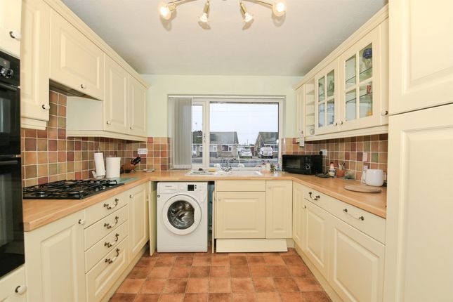 14, Wakelyn Road, Peterborough photo 2