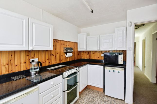2A,, Midhurst Close, Stoke-on-Trent photo 3