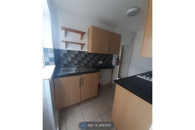 Cromwell Street, Mount Pleasant, Swansea photo 4