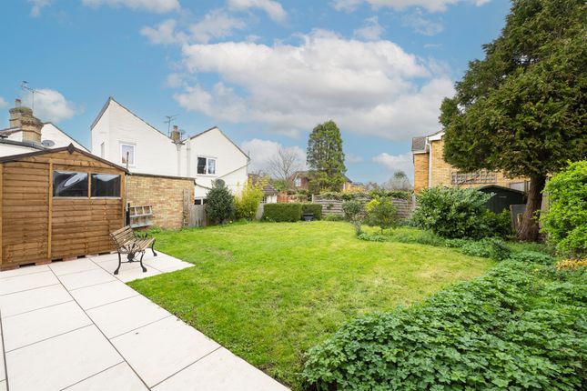 24, Brownlow Lane, Leighton Buzzard photo 3